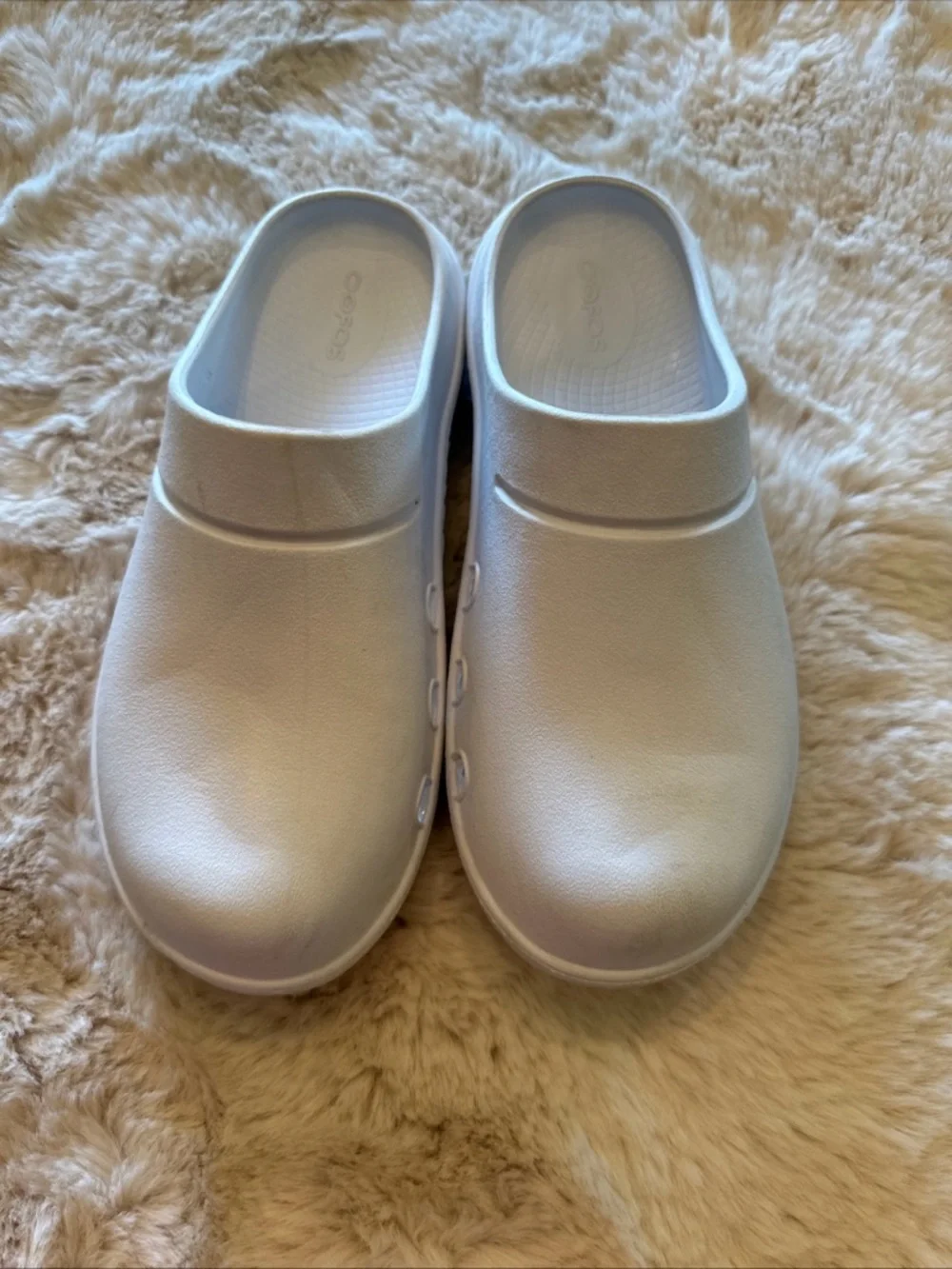 OOFOS - Picture 11 of 13